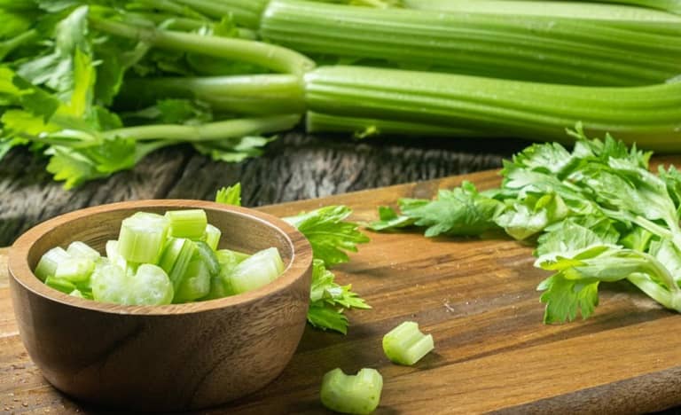rau cần tây